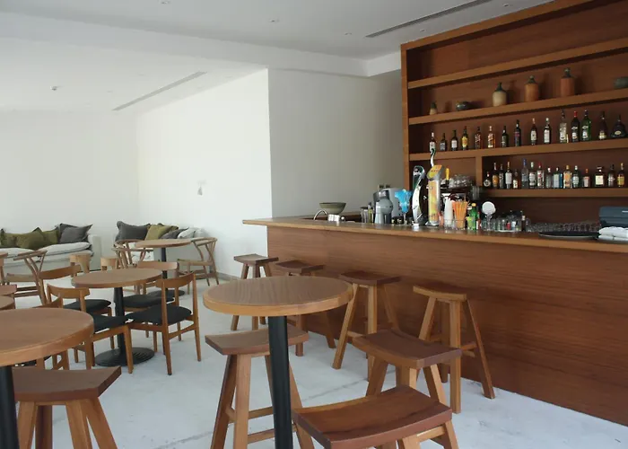 酒店 安芙拉套房酒店 Paphos