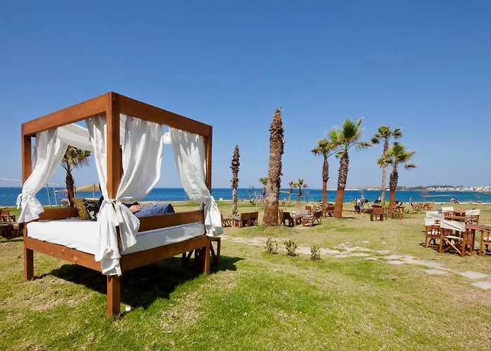 Amphora Hotel&suites 4*