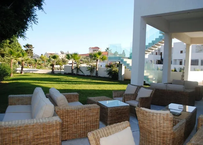 Amphora Hotel&suites 4*