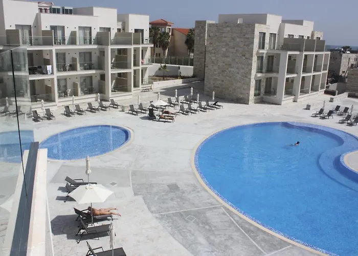 Amphora Hotel&suites 4* Paphos