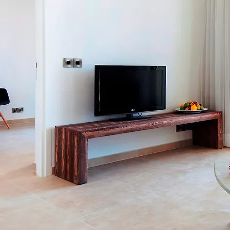 Amphora Hotel&suites Paphos