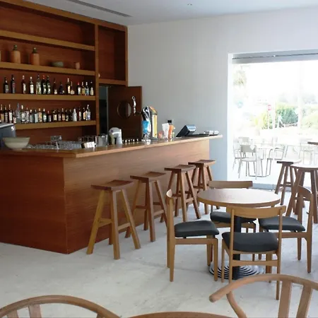 Amphora Hotel&suites 4* Paphos