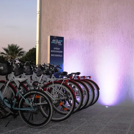 Ξενοδοχείο Amphora & 4*