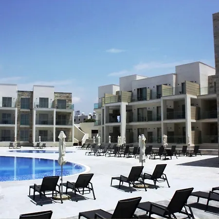 Amphora Hotel&suites 4* Paphos