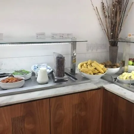 فندق Amphora بافوس