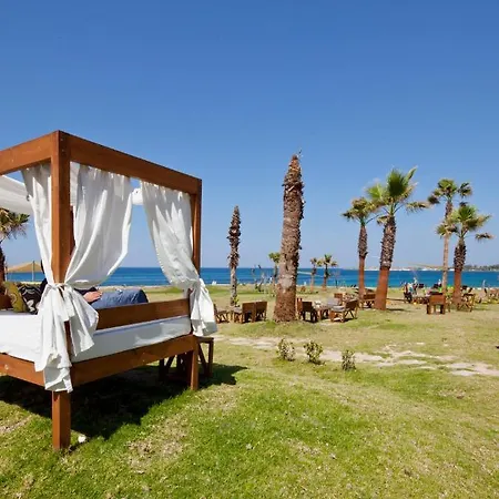 Amphora Hotel&suites 4*