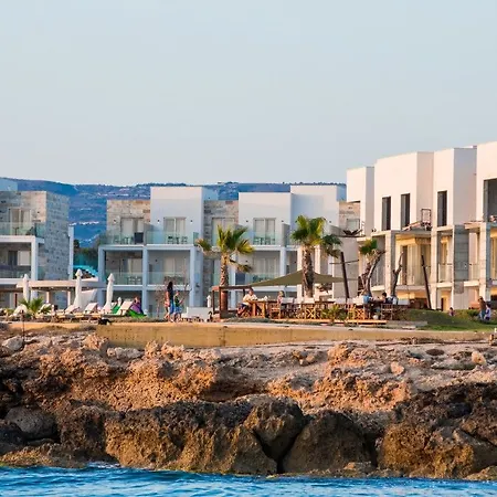 Amphora Hotel&suites 4*