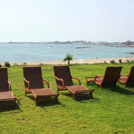 Amphora Hotel&suites Paphos