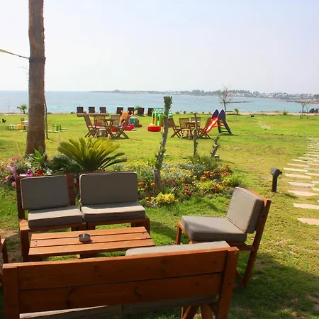 Amphora Hotel&suites Paphos