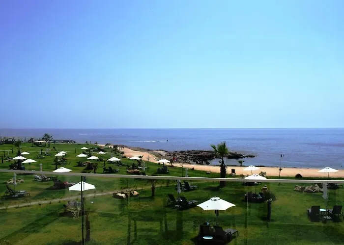 安芙拉套房酒店 4* Paphos