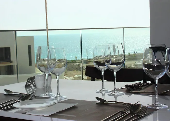 安芙拉套房酒店 Paphos