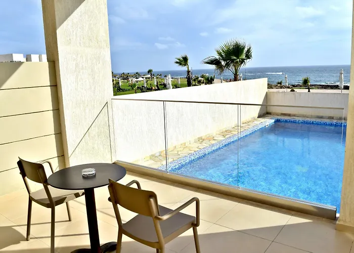 Amphora Hotel&suites Hotel Paphos